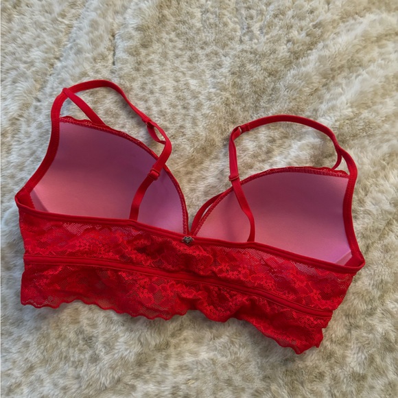 Pink Bra - Picture 2 of 3